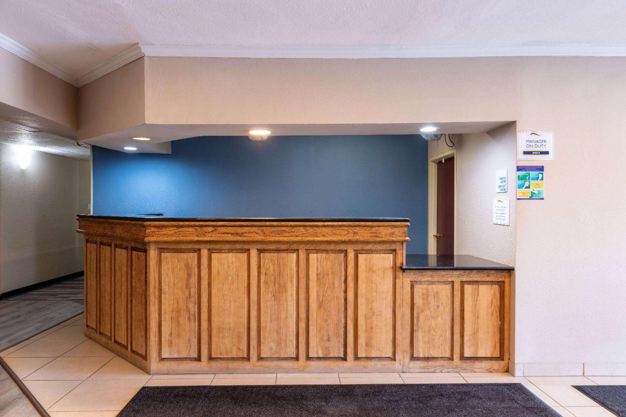 Baymont By Wyndham Kirksville University Area Exterior photo